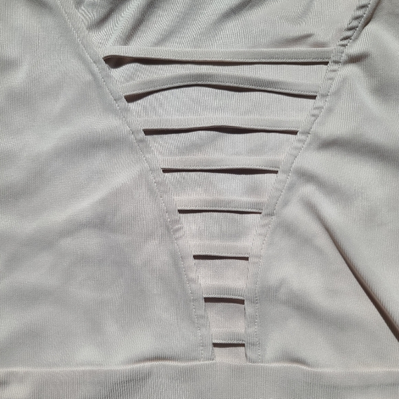 H&M Top - Picture 3 of 5